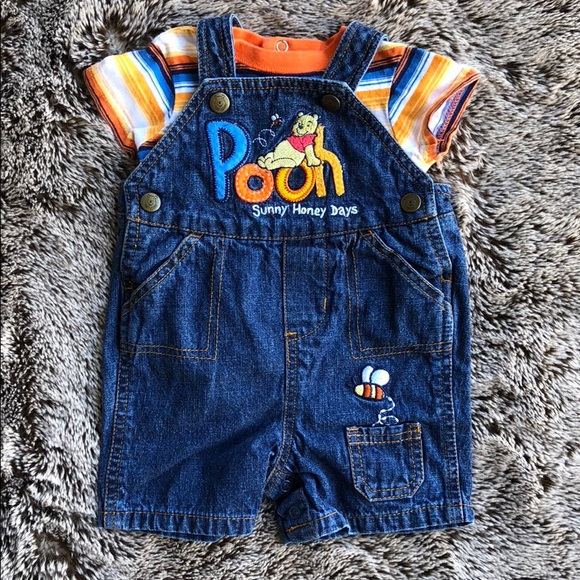 Disney Other - Winnie the Pooh overall set